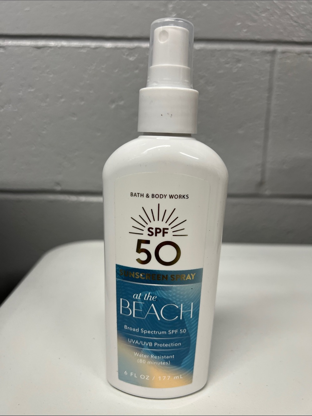 Bath & Body Works White and Blue SPF 50 Sunscreen Spray